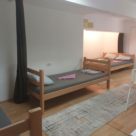 בלגרד Hostel Inn Downtown מראה חיצוני תמונה