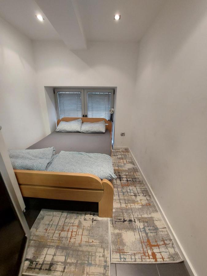 בלגרד Hostel Inn Downtown חדר תמונה