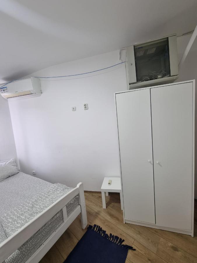 בלגרד Hostel Inn Downtown מראה חיצוני תמונה