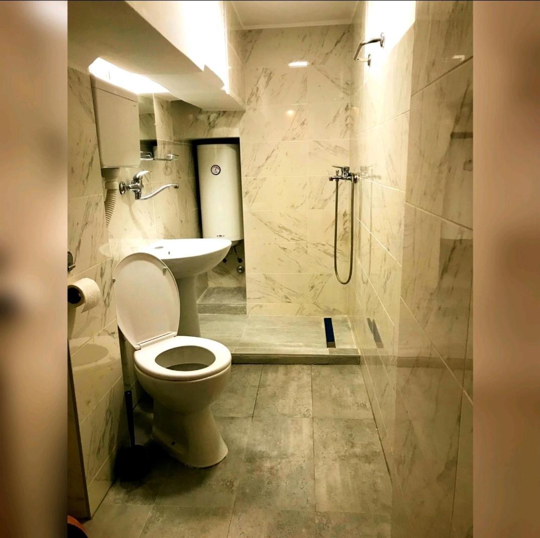 בלגרד Hostel Inn Downtown מראה חיצוני תמונה