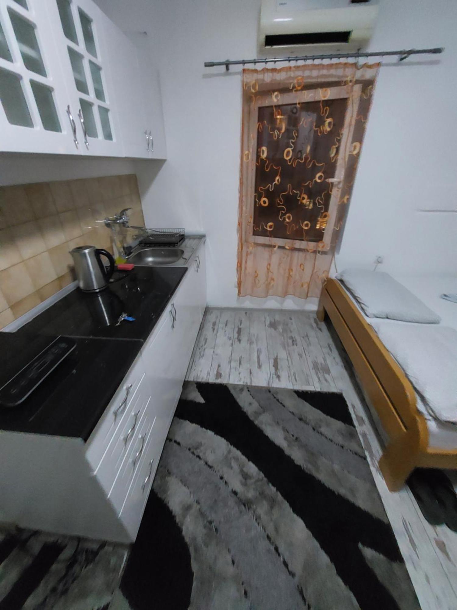 בלגרד Hostel Inn Downtown מראה חיצוני תמונה