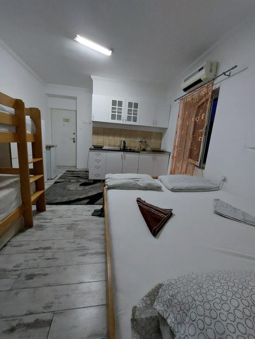 בלגרד Hostel Inn Downtown מראה חיצוני תמונה