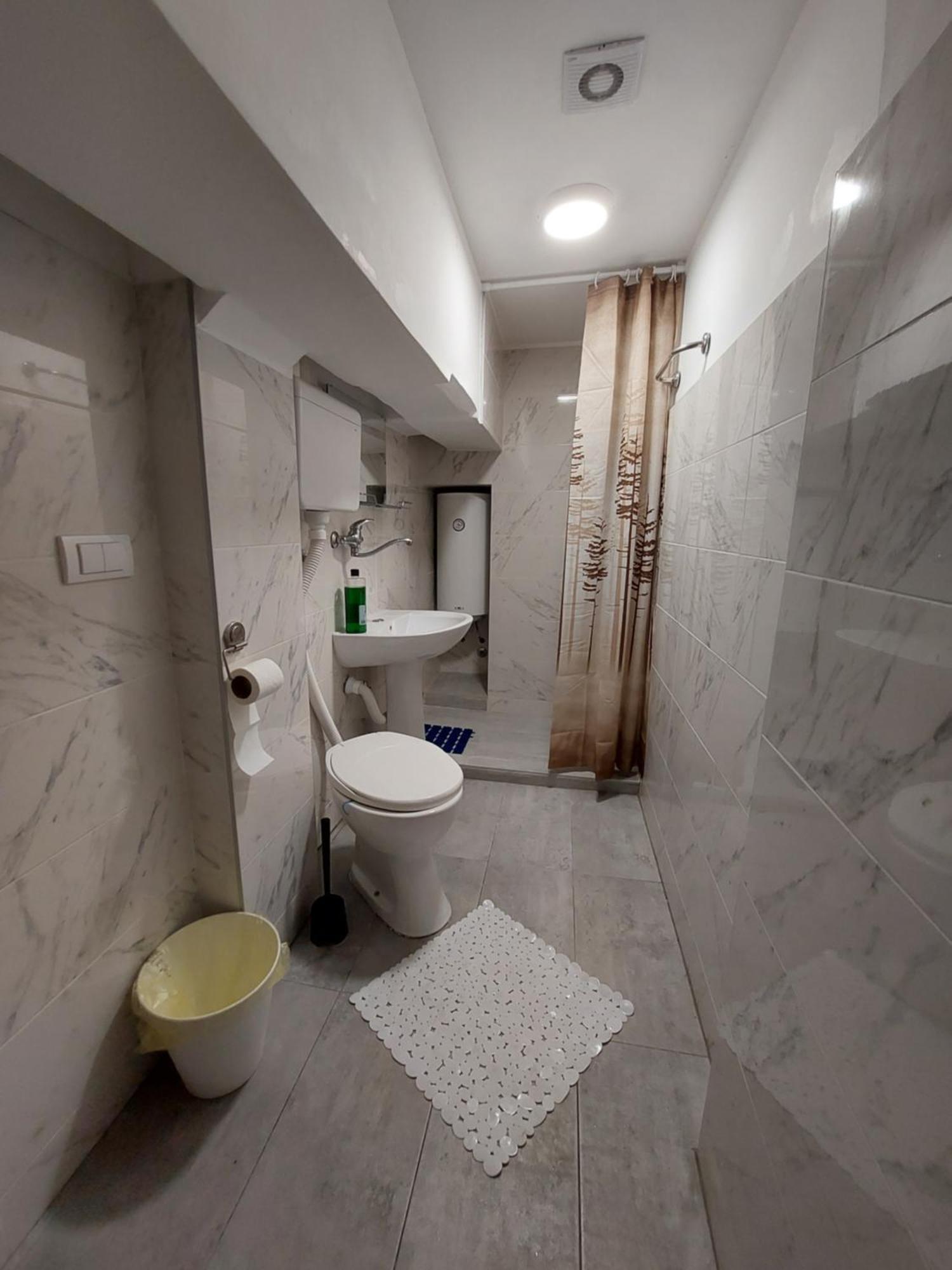 בלגרד Hostel Inn Downtown מראה חיצוני תמונה